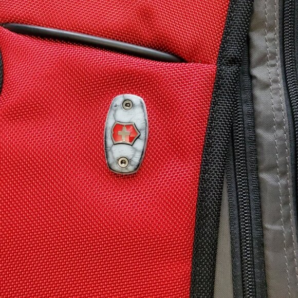 Victorinox Werks Traveler 6.0 Red Ballistic Nylon Garment Sleeve Bag - Picture 6 of 7